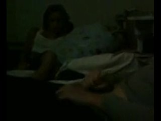 porn парень дрочит перед девушкамиони наблюдают и снимают это на видео hd