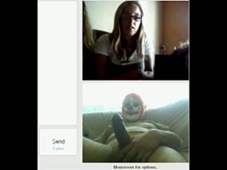 porn эксгибиционист в маске дрочит на девушек по вебке hd
